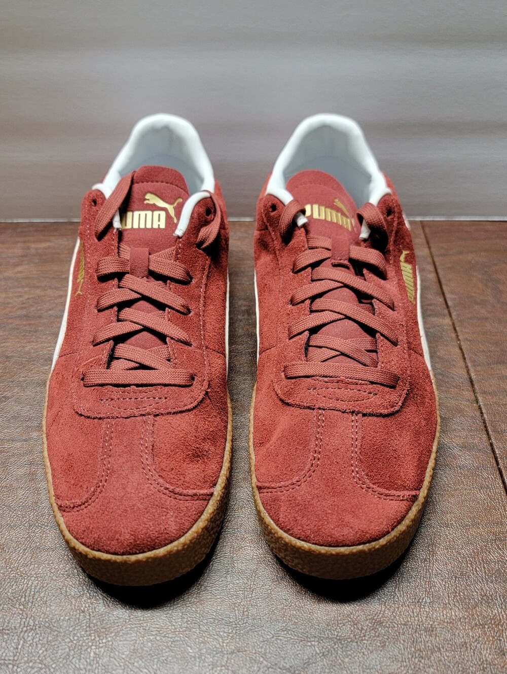 PUMA Club Men Sneakers Intense Red White Gold Size 10 - Picture 3 of 9